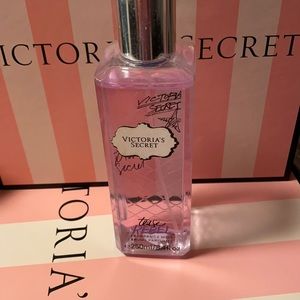 Tease rebel body mist Victoria’s Secret discontinued